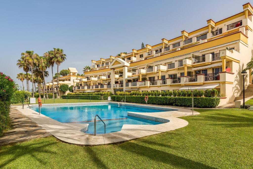 Oleholidays 1133 Romana Playa Primera Linea Playa 马尔韦利亚 外观 照片