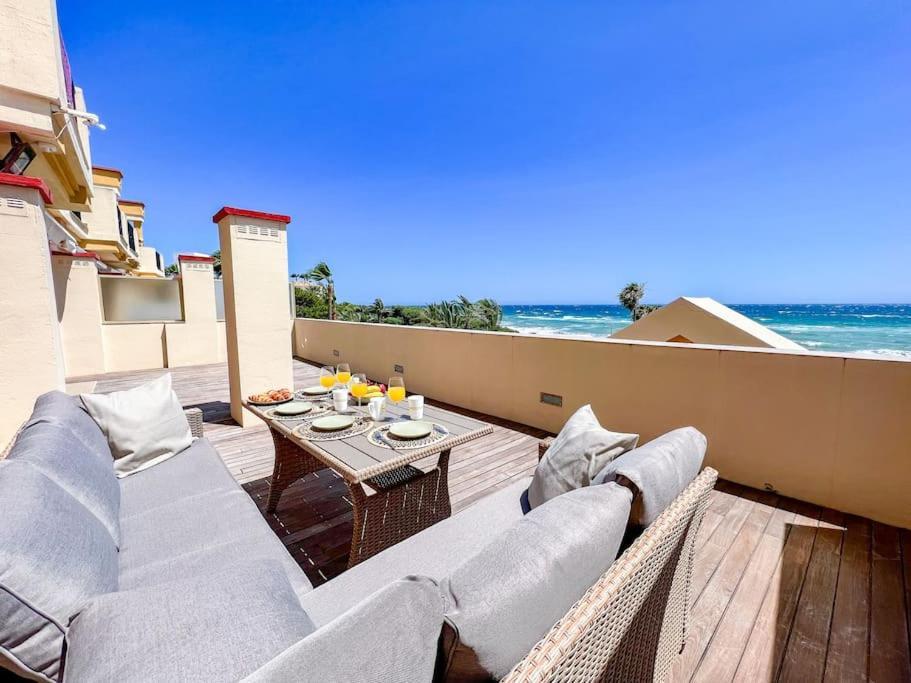 Oleholidays 1133 Romana Playa Primera Linea Playa 马尔韦利亚 外观 照片